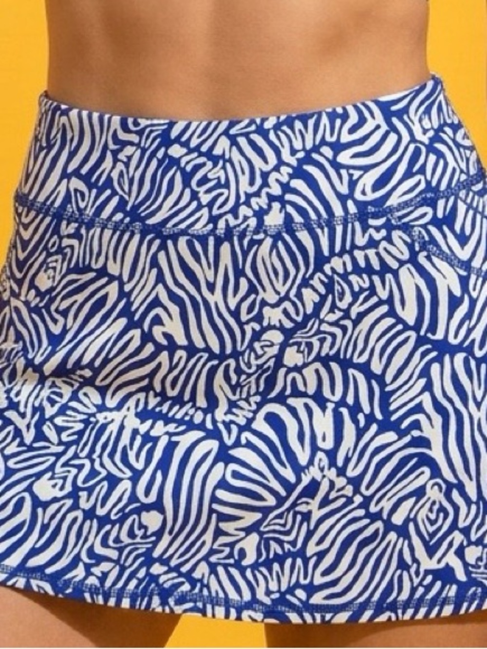 NWOT Lilly Pulitzer Luxletic Women’s Blue & White Pull-On Skirt